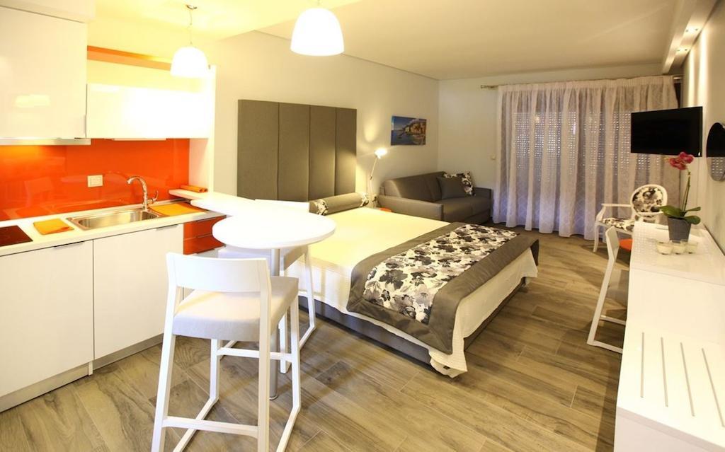 Mary'S Luxury Apartamento Chrysi Ammoudia Quarto foto